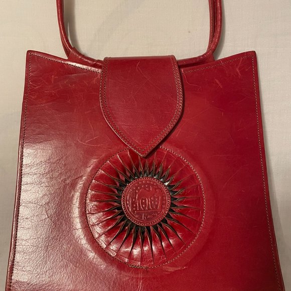 vintage  - red  leather - handbag - Picture 2 of 5